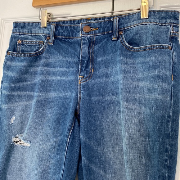 $9 CLEARANCE - Gap Sexy Boyfriend Fit Jeans - Picture 2 of 12